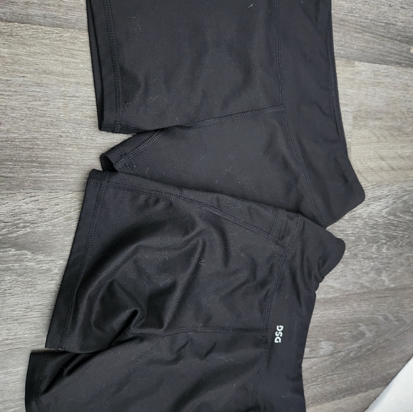 2 Pairs Girls 14 DSG Jet Black Performance Shorts - Picture 1 of 3